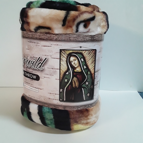Blanket/Throw  Virgen de Guadalupe - Picture 2 of 4